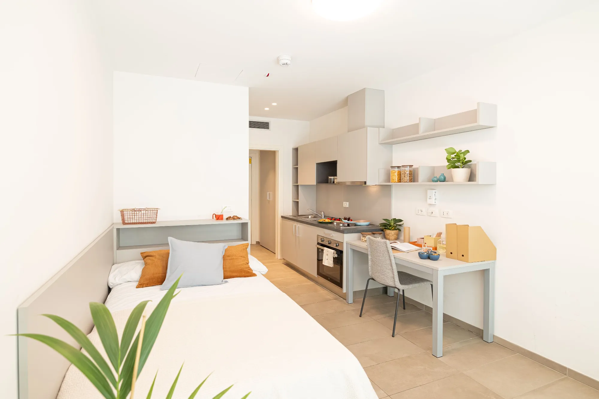 Deluxe Studio with balcony in Florence 5