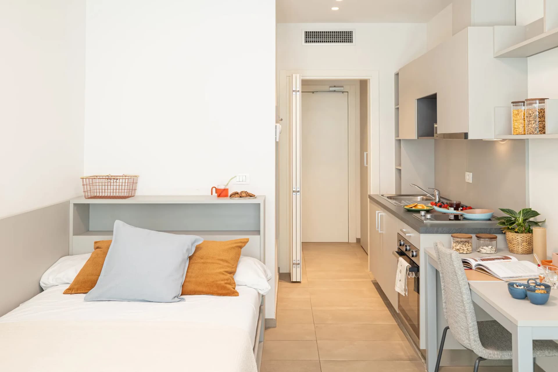 Deluxe Studio with balcony in Florence 4