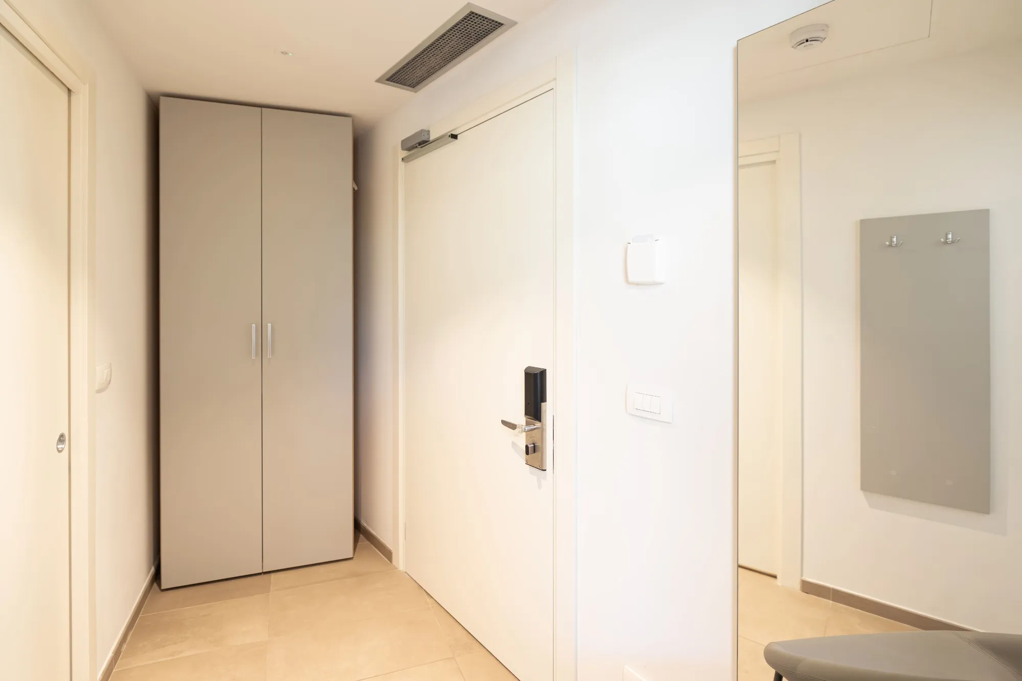 Accessible Classic Studio in Florence 2