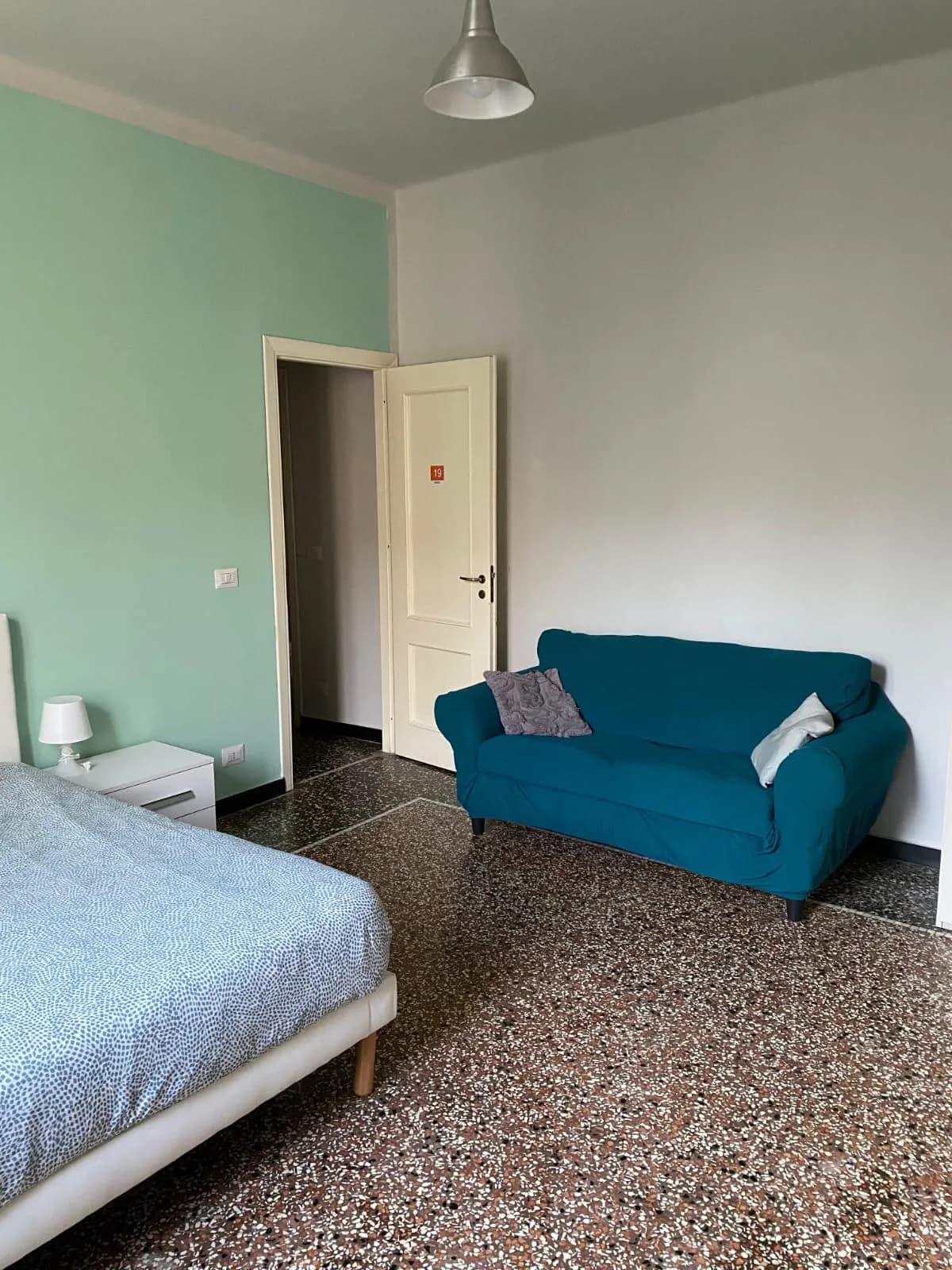 Stanza privata a Genoa